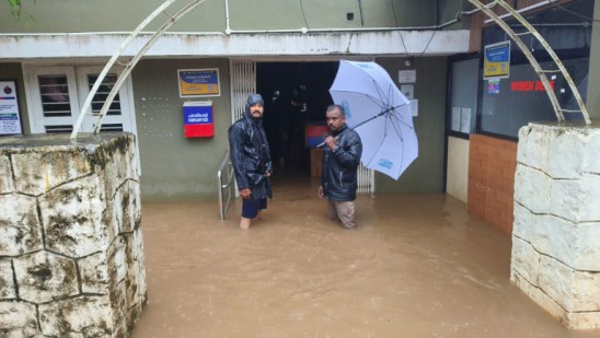 വെള്ളം കയറിയ ചേലക്കര പൊലീസ് സ്റ്റേഷൻ