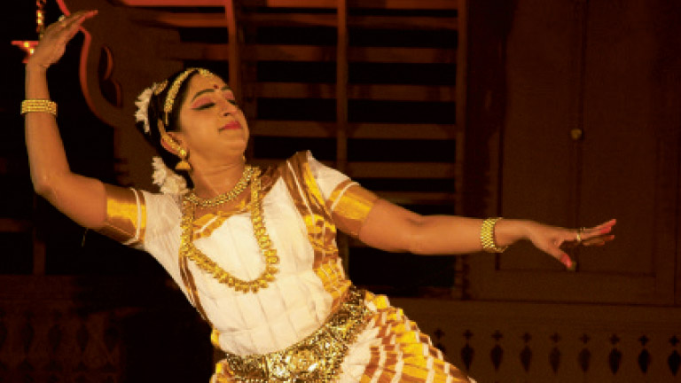 മോഹിനിയാട്ടം (സ്‌മിത രാജൻ)